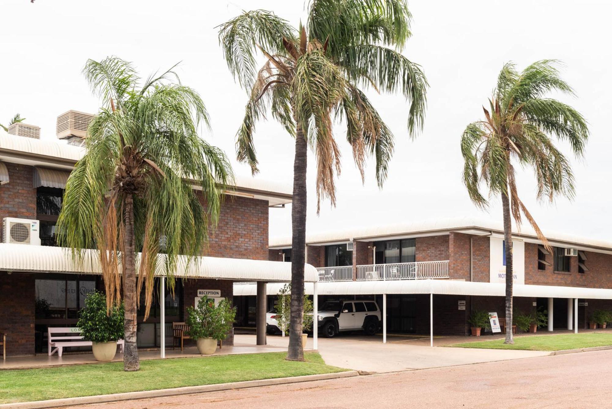 Longreach Motor Inn Exterior photo